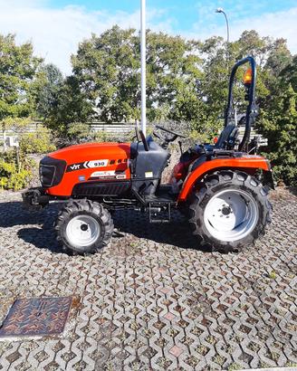 Trattorino agricolo COSMO VST 930 DT