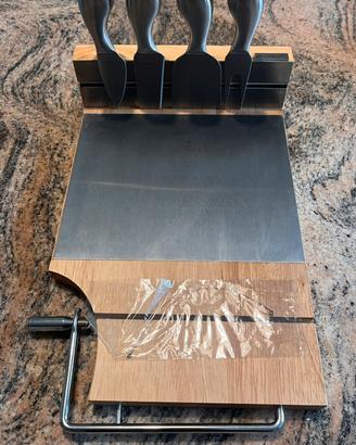 Set tagliere e coltelli per formaggi - Brandani