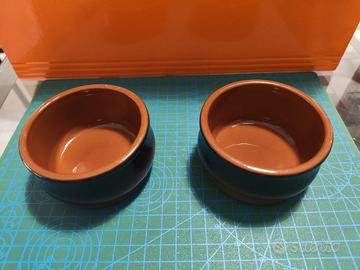 due ciotole in terracotta 
