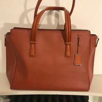 Borsa in pelle TUM nuova con etichetta