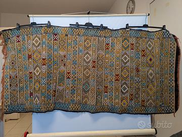 Tappeto marocchino lavorato a telaio 