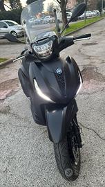 Piaggio Beverly 400 2024