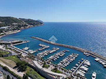 POSTO AUTO A SAN LORENZO AL MARE