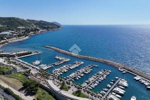 POSTO AUTO A SAN LORENZO AL MARE