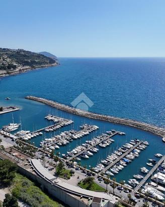 POSTO AUTO A SAN LORENZO AL MARE