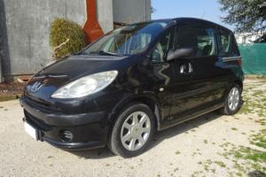 PEUGEOT 1007 UNICO PROPRIETARIO NEOPATENTATI