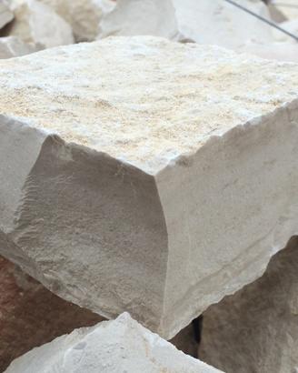 Pietra di trani tranciata - cubetti