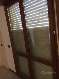 Finestra e tapparella