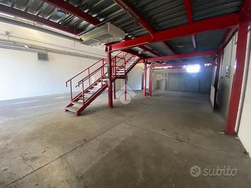 CAPANNONE A SANT'ILARIO D'ENZA