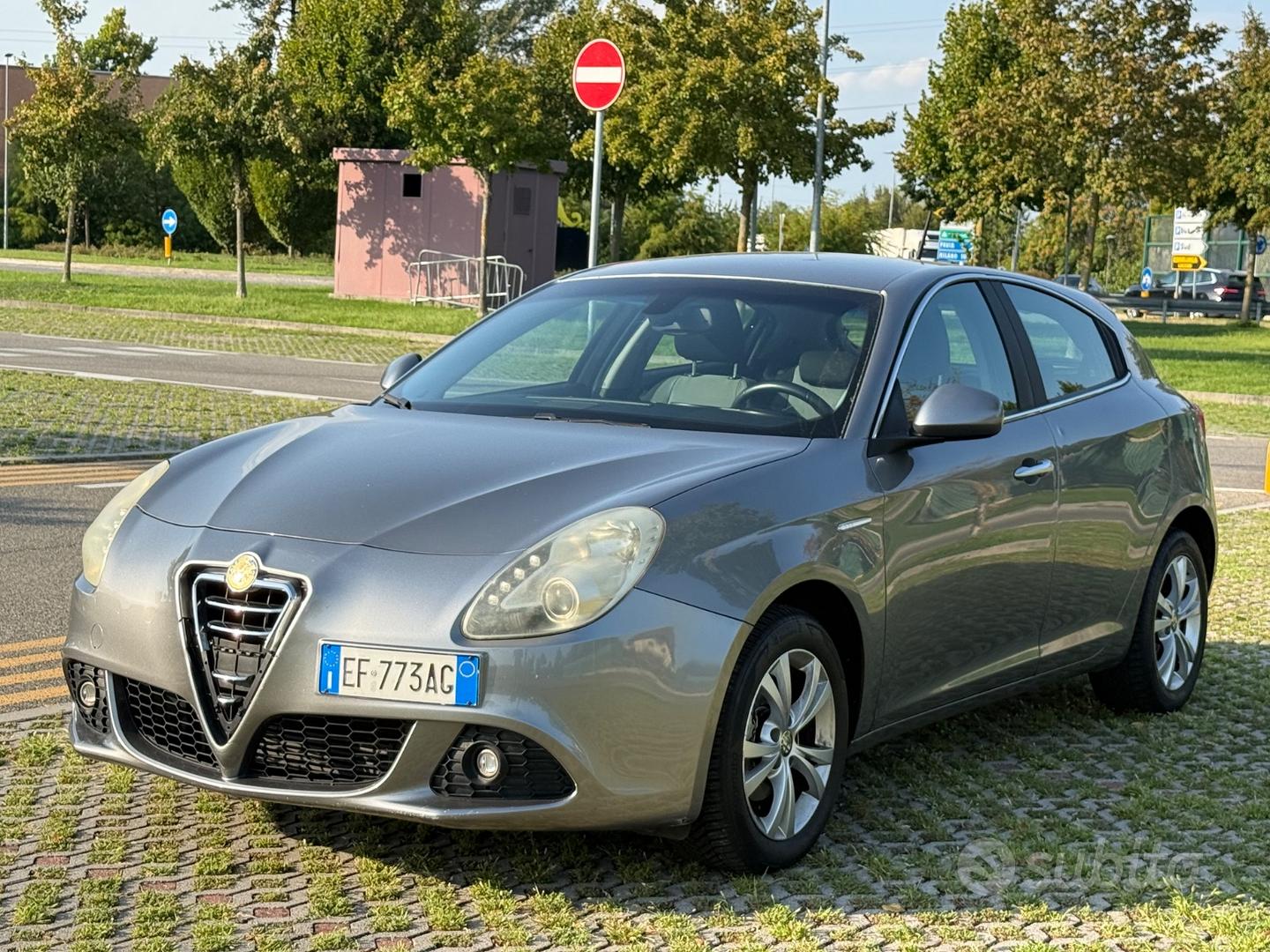 Alfa Romeo Giulietta 2011 photo 2
