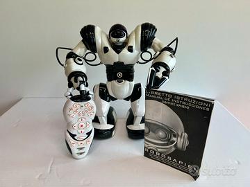 Robosapien robot telecomandato