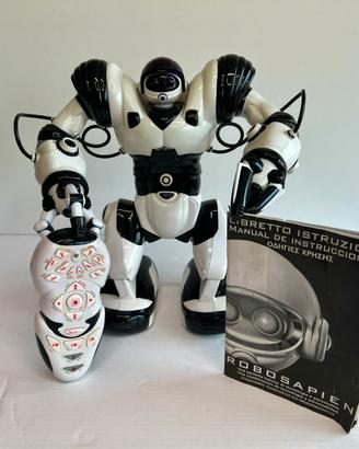 Robosapien robot telecomandato