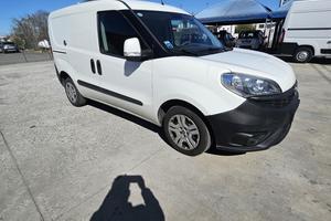 fiat doblo 3 posti 