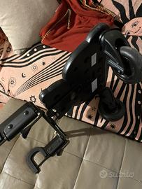 Adattatore per passeggino