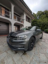 VW GOLF 7.5 1.6 TDI business 115 cv  NEOPATENTATI