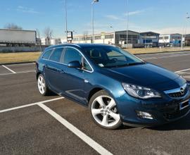 Astra 1.6 Turbo 180CV Sports Tourer Cosmo S MY2012