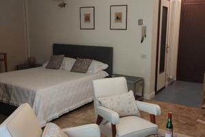 Monolocale via per Como