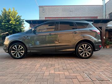 FORD KUGA St Line
