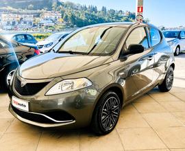 Lancia Ypsilon 1.2 69 CV 5 porte Gold