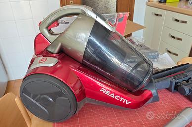 Hoover REACTIV RC81_RC25011 Aspirapolvere a Traino Senza Sacco, 800W, 75 dBA