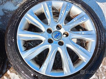 4 cerchi e gomme Volvo