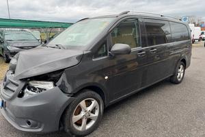Mercedes Benz Vito 119 4x4 - LONG - MIXTO - INCIDE