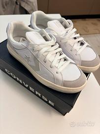 Converse taglia 40 nuove