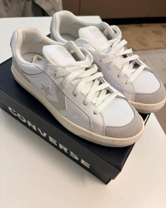 Converse taglia 40 nuove