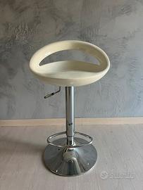 Sgabello design regolabile