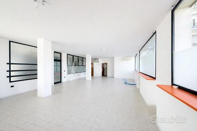 NEGOZIO A CASTELFRANCO VENETO