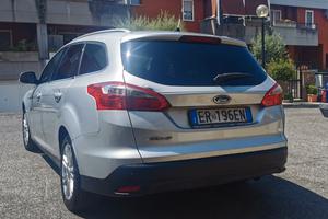 Ford Focus sw 2013 GPL TITANIUM