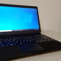 Toshiba ultraslim 13.3" core i5/ddr4/M2/batt.nuova