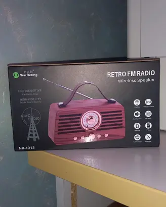 Speaker Bluetooth con design a radio – Audio di qu
