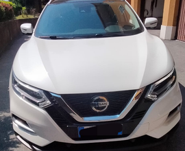 Nissan Qashqai full led unico proprietario 2018