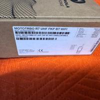 RADIO MOTOROLA R7-UHF NUOVA FULL OPTIONAL