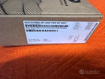 RADIO MOTOROLA R7-UHF NUOVA FULL OPTIONAL
