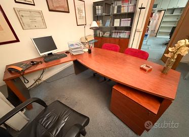 Scrivania da ufficio angolare