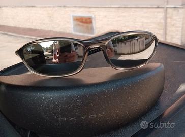 occhiali da sole 