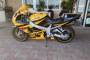 Suzuki GSX r 750