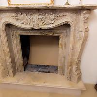 rivestimento camino in marmo classico fine 900