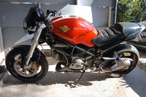 ducati monster 900
