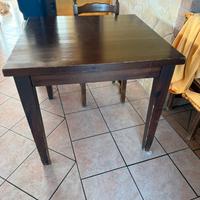 tavolo in legno  fatto a mano
