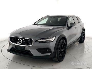 VOLVO V60 Cross Country 2.0 b4 Business Pro awd au