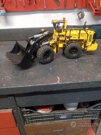 Moc Lego technic pala gommata Volvo 42030