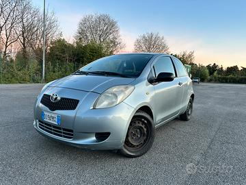 Toyota yaris 1.0 benzina EURO 4