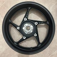 Cerchio anteriore tmax 530 dx