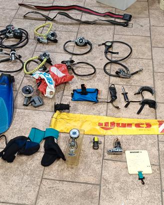 lotto attrezzatura  subacquea