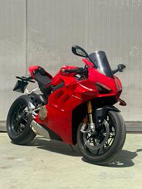 Panigale V4s