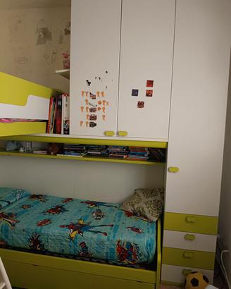 cameretta a ponte con tre posti letto