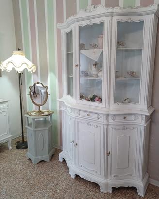 vetrina shabby 